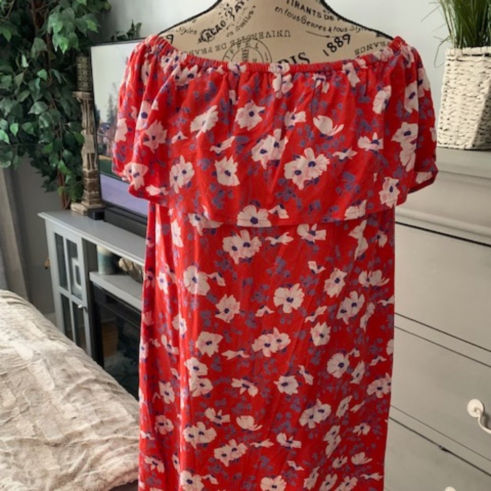 COPY - Adorable off shoulder flower dress
